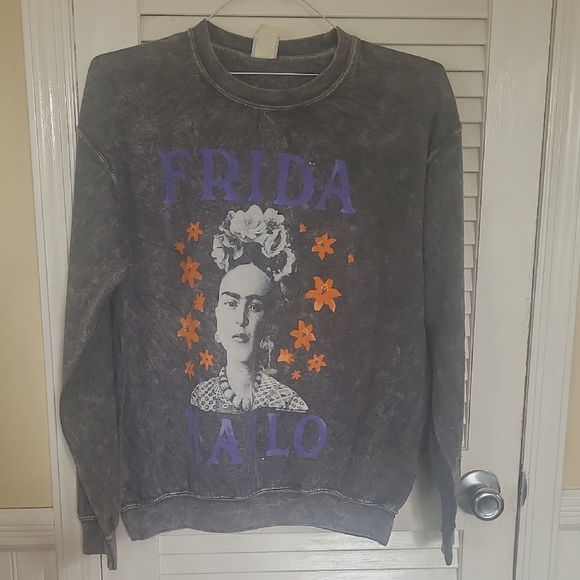 Frida Kahlo Graphic Sweatshirt Washed Black and Purple.. Oversized Fit - Picture 2 of 4